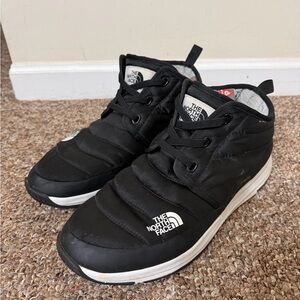 The North Face Men’s Black Chukka Prima Loft Boots Size 12